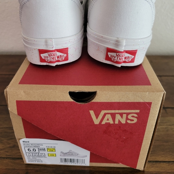 Vans Pride Women Size 6 - Picture 3 of 4